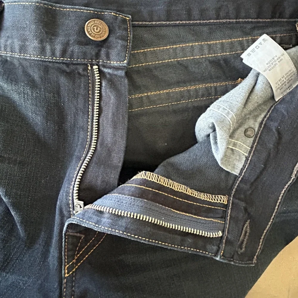 True Religion Billy Relaxed Bootcut‎ Jeans Mens 44x34 Blue Dark Wash Denim
